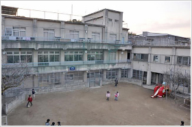 『岸和田学園』